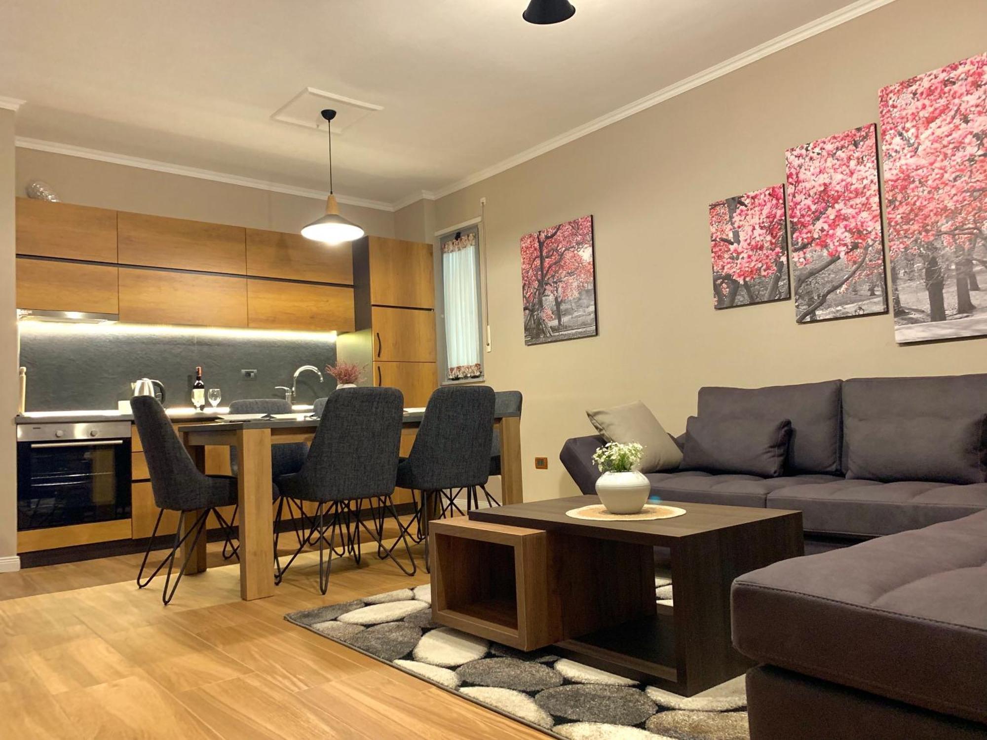 Eka Luxury Apartment