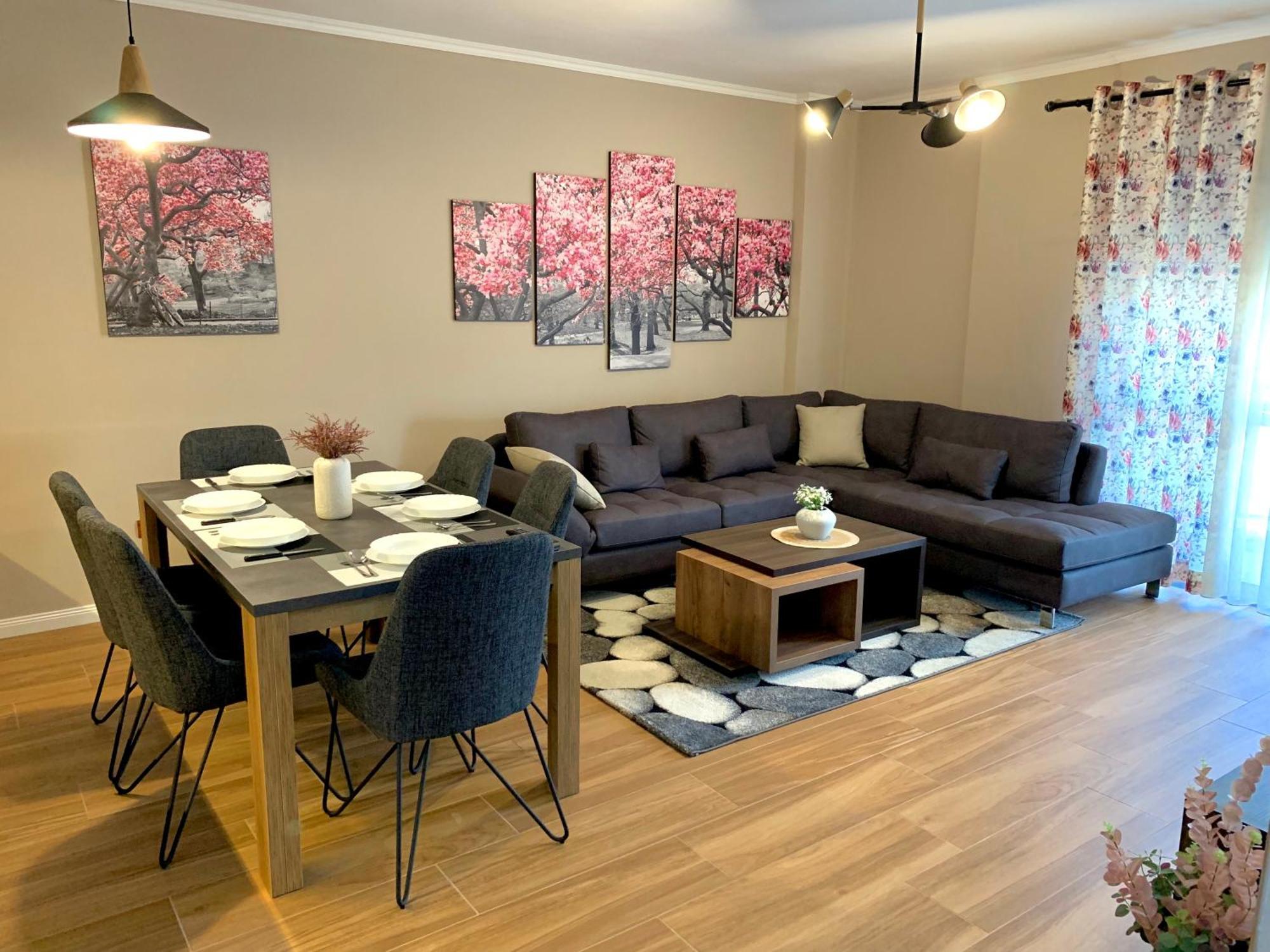 Eka Luxury Apartment